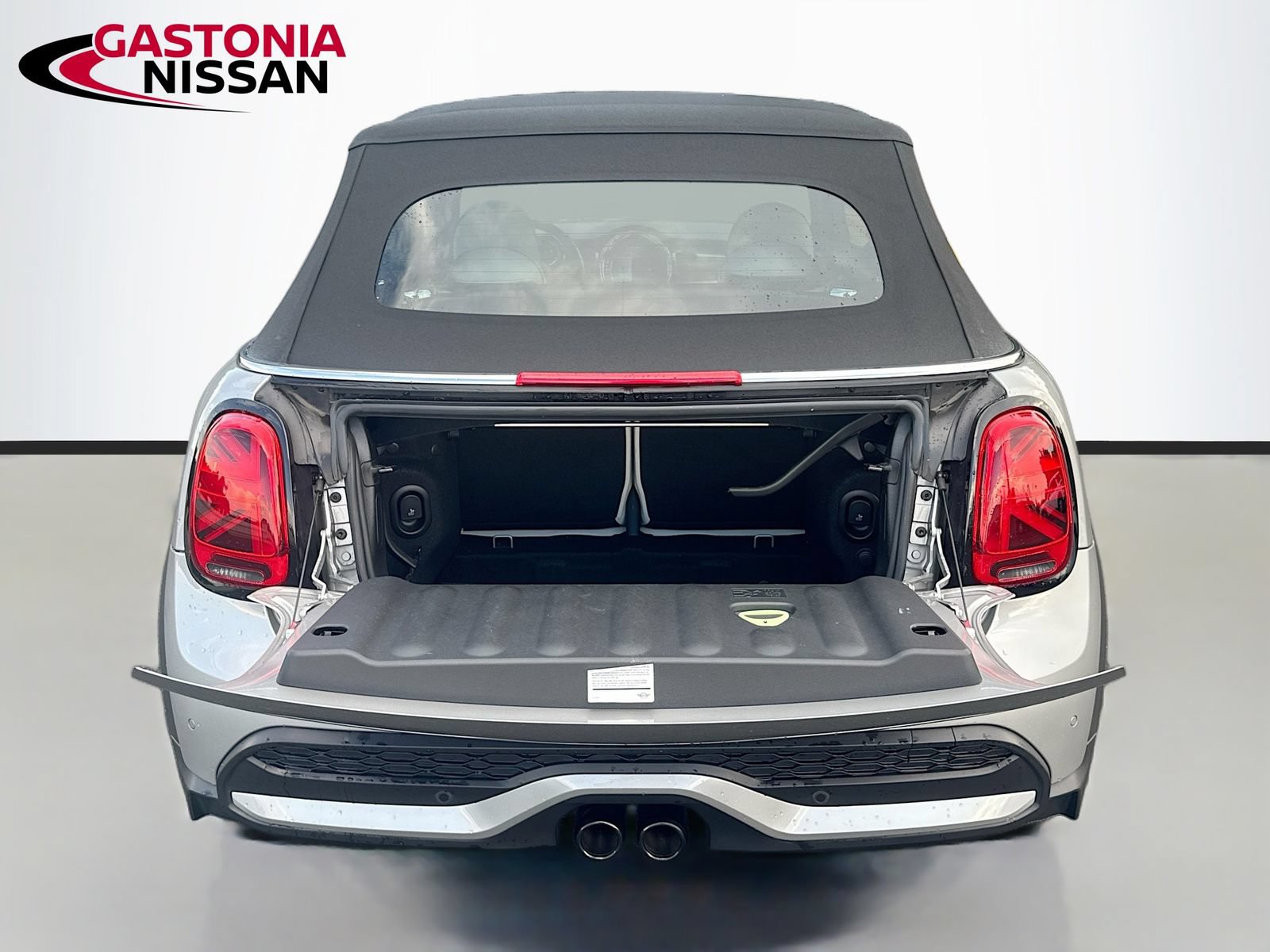 Used 2024 MINI Cooper S w/ Signature Upholstery Package FWD image 34