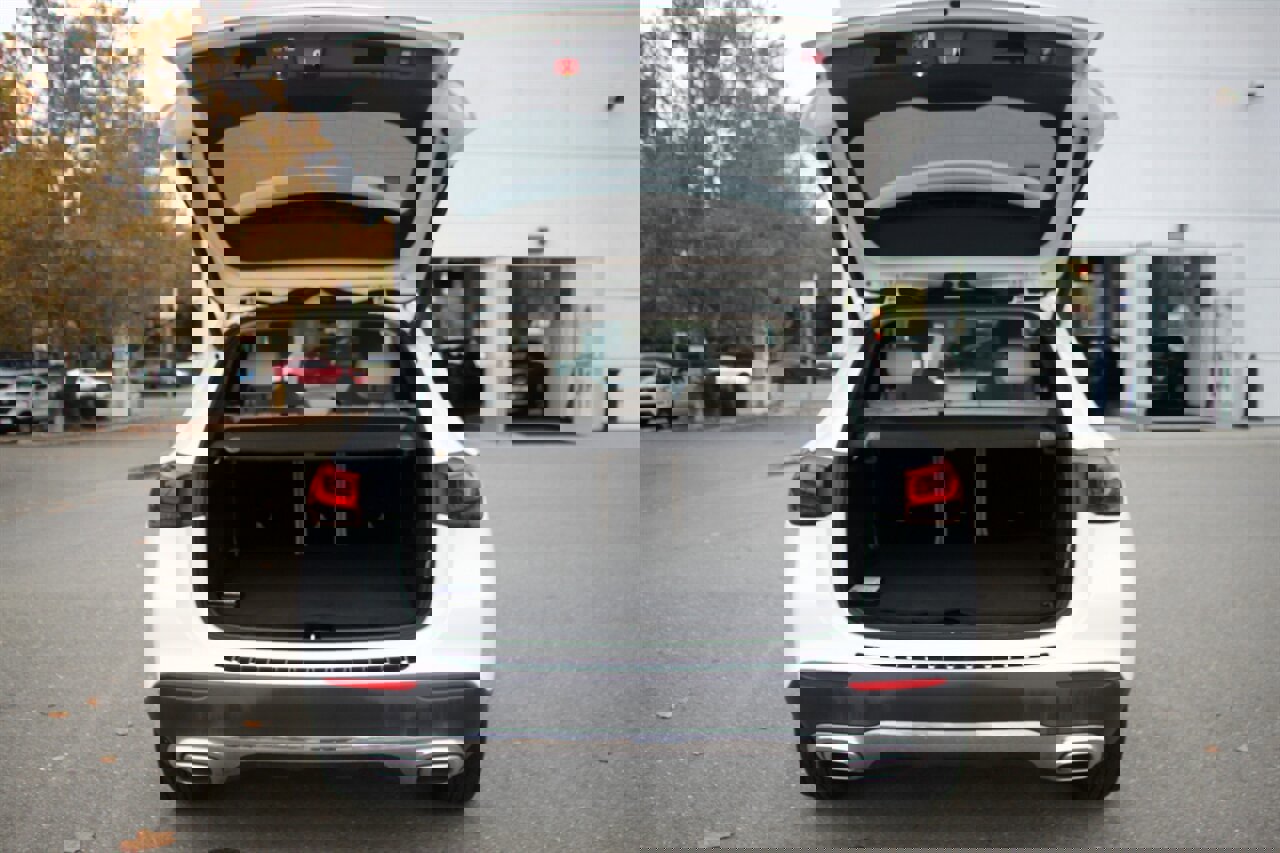 Used 2023 Mercedes-Benz GLA 250 4MATIC image 37