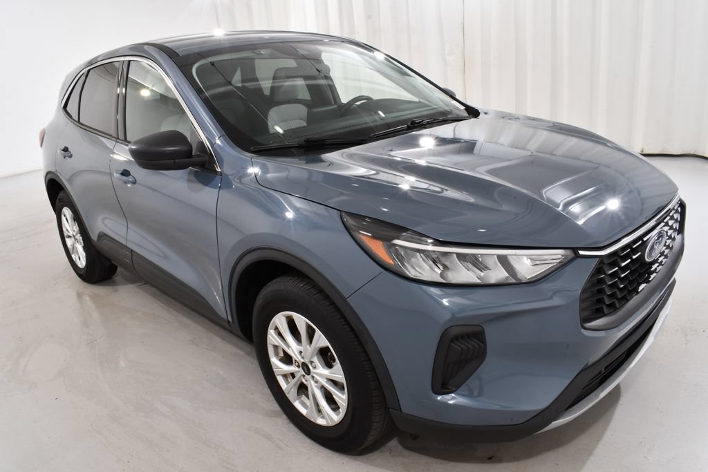 Used 2023 Ford Escape Active AWD/4WD image 5