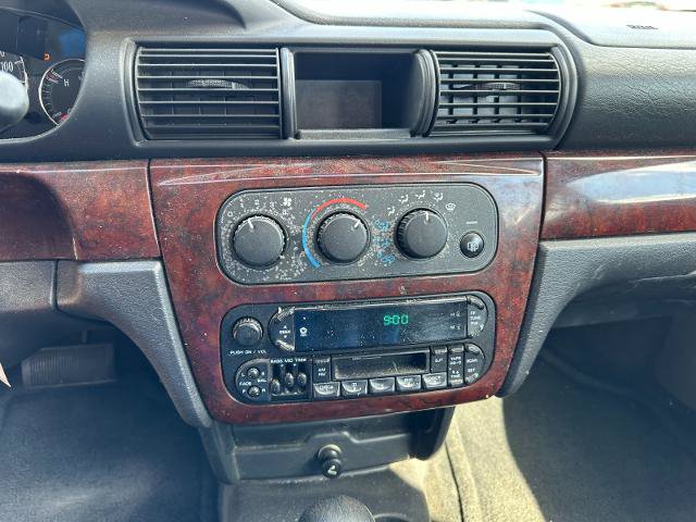 Used 2001 Chrysler Sebring LX FWD image 22