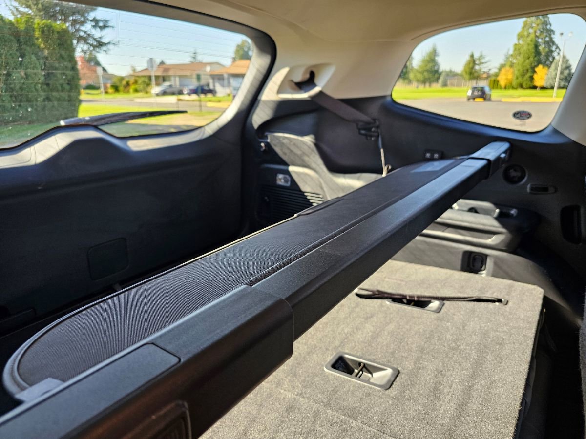 Used 2020 Subaru Ascent Limited w/ Technology Package image 19