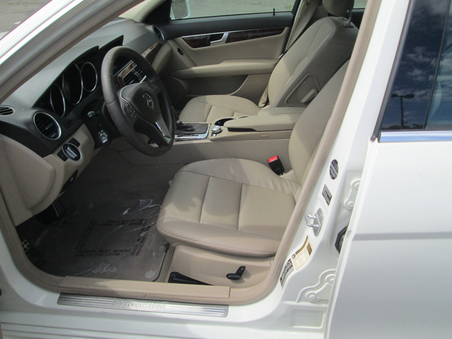 Used 2012 Mercedes-Benz C 250 Sport image 7