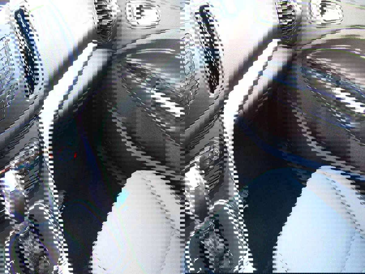 Used 2016 Ford C-MAX SE image 23