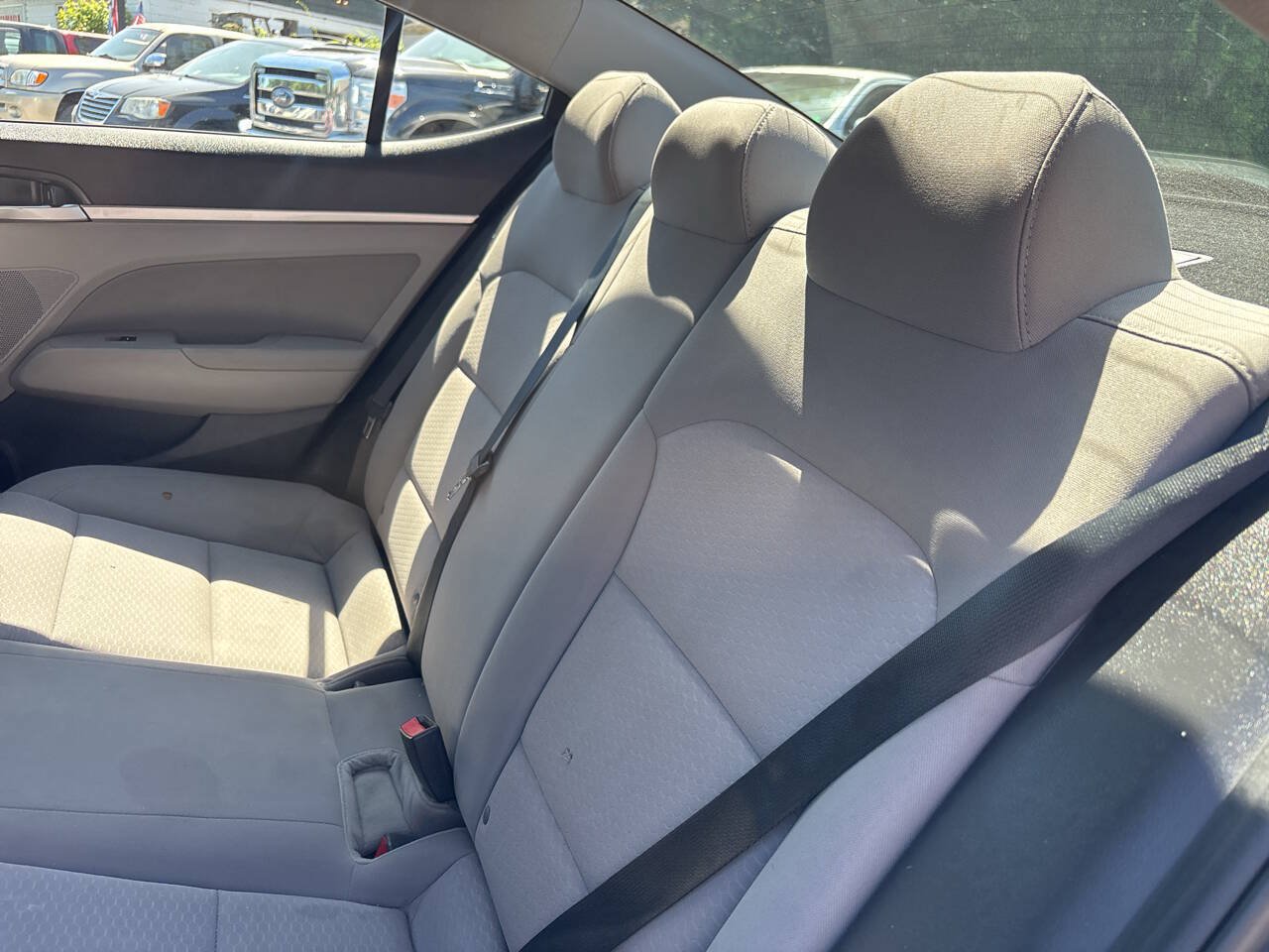 Used 2020 Hyundai Elantra SEL FWD image 11
