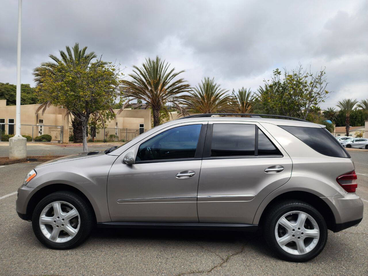 Used 2008 Mercedes-Benz ML 350 4MATIC image 5