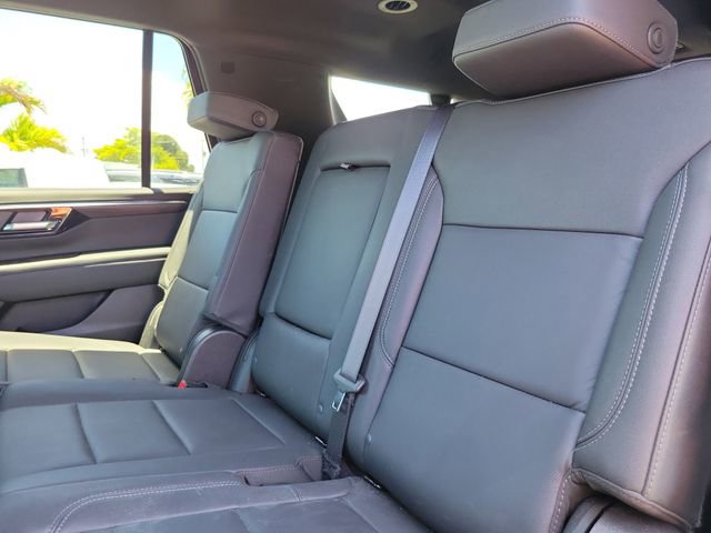 Used 2026 Chevrolet Tahoe LT RWD image 7