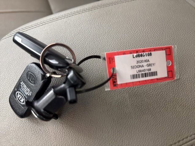 Certified 2020 Kia Sedona EX image 30