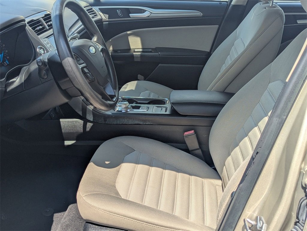 Used 2019 Ford Fusion S image 10