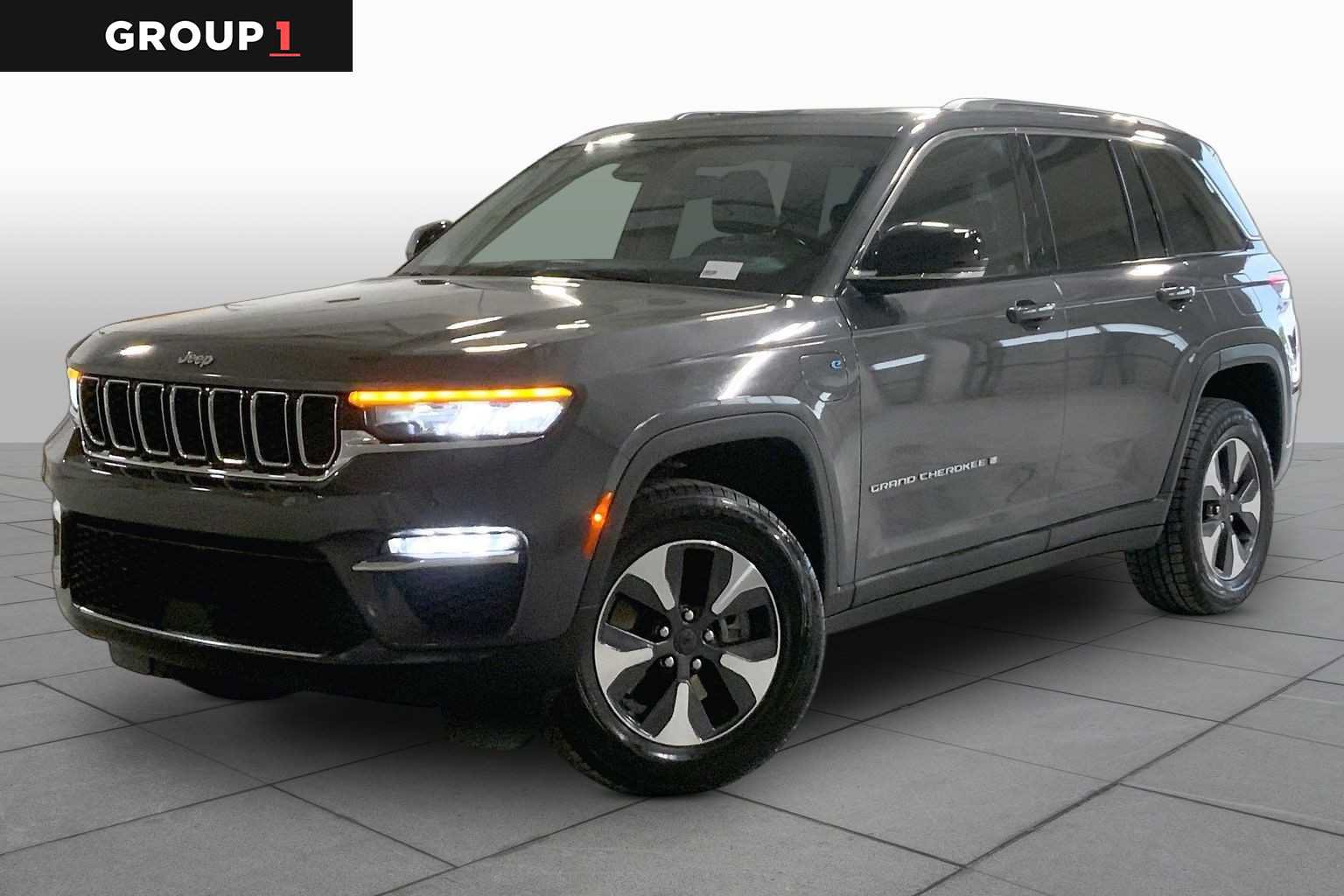 Used 2022 Jeep Grand Cherokee Limited 4xe AWD/4WD image 1