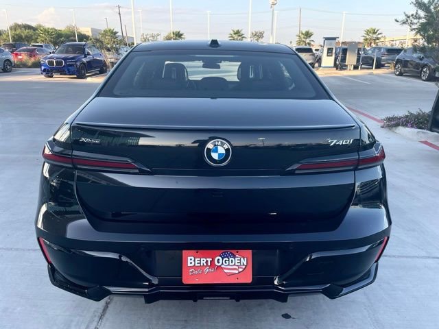 New 2026 BMW 740i xDrive AWD/4WD image 5