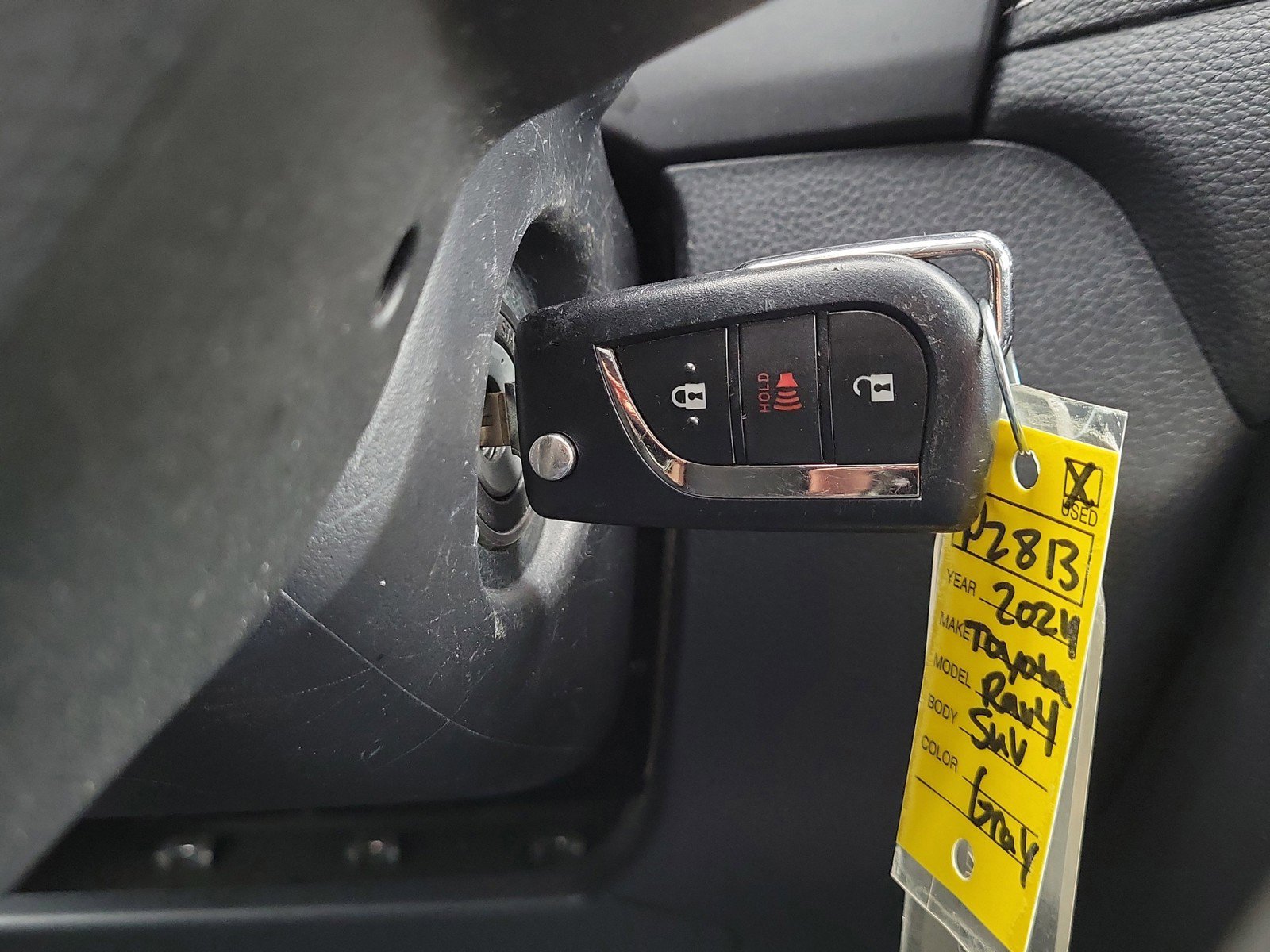 Used 2024 Toyota RAV4 LE FWD image 25