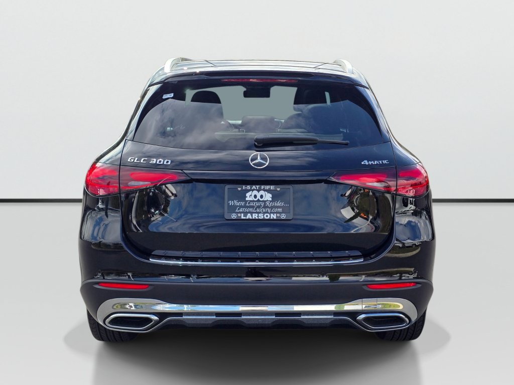 Used 2026 Mercedes-Benz GLC 300 4MATIC image 4