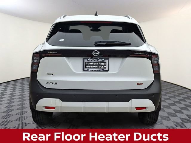 New 2026 Nissan Kicks SR w/ SR Premium Package FWD image 5