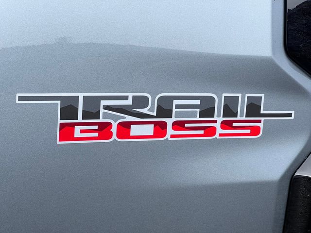 New 2026 Chevrolet Colorado Trail Boss AWD/4WD image 2