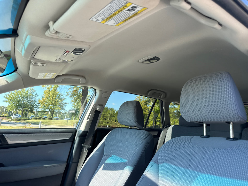 Used 2018 Subaru Outback 2.5i Premium AWD/4WD image 30