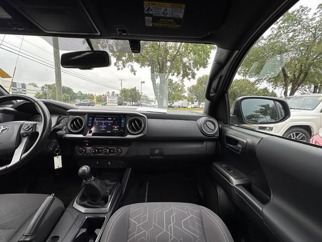 Used 2017 Toyota Tacoma TRD Sport w/ Tow Package AWD/4WD image 26
