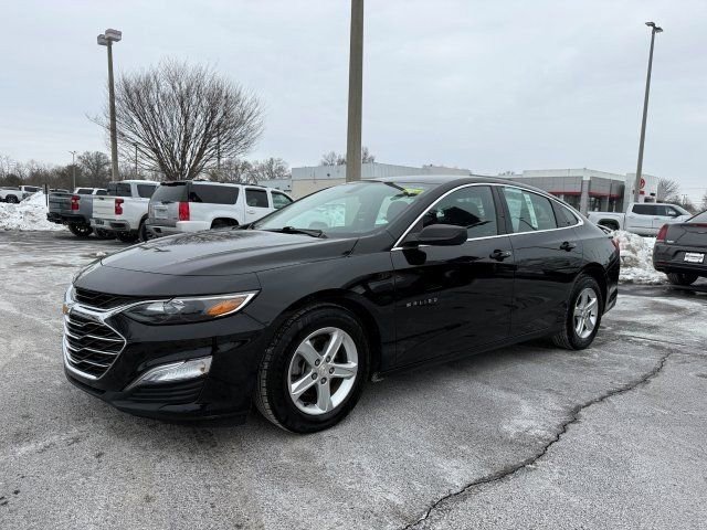 Used 2022 Chevrolet Malibu LS image 3