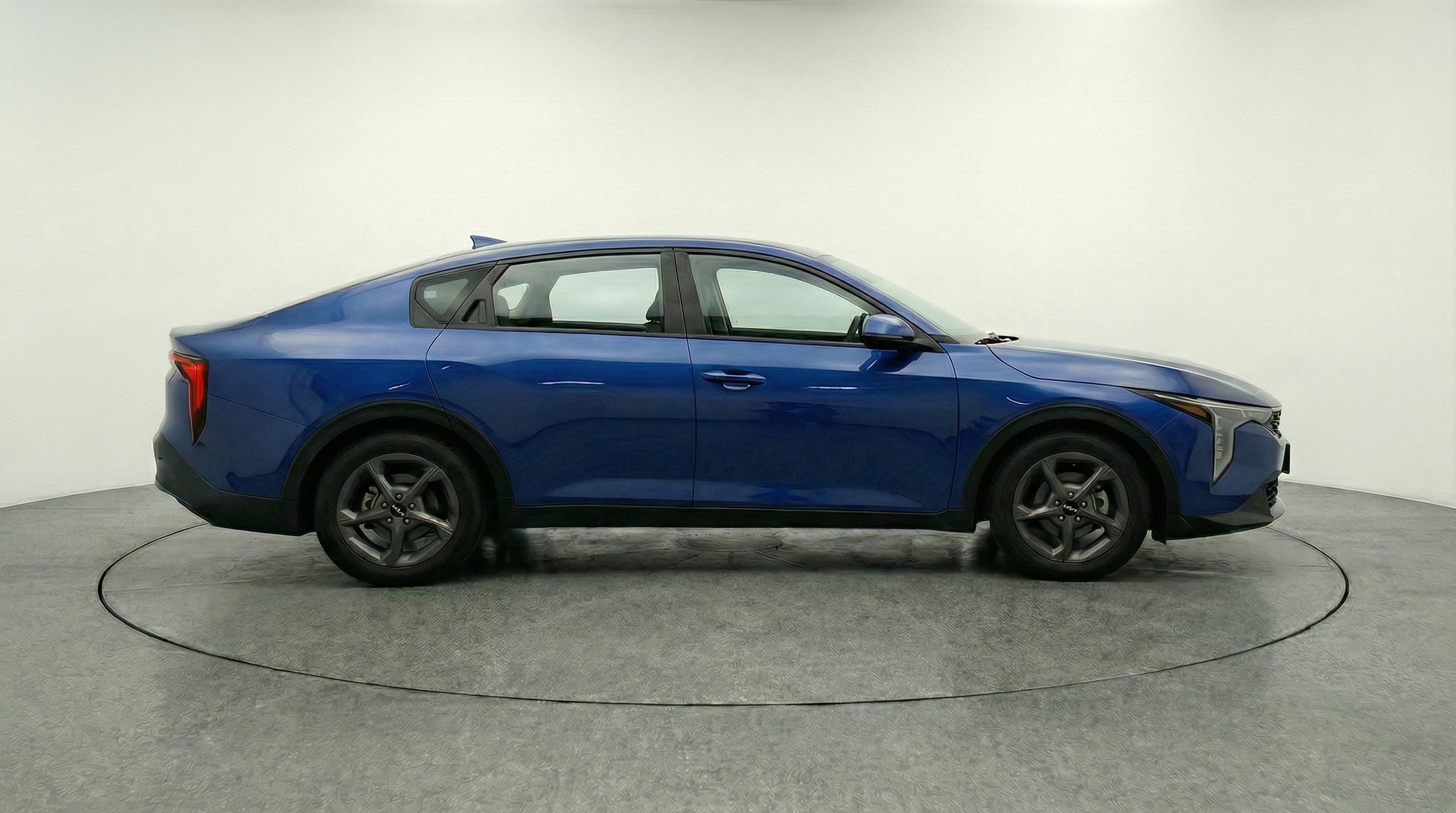 Used 2025 Kia K4 FWD image 11