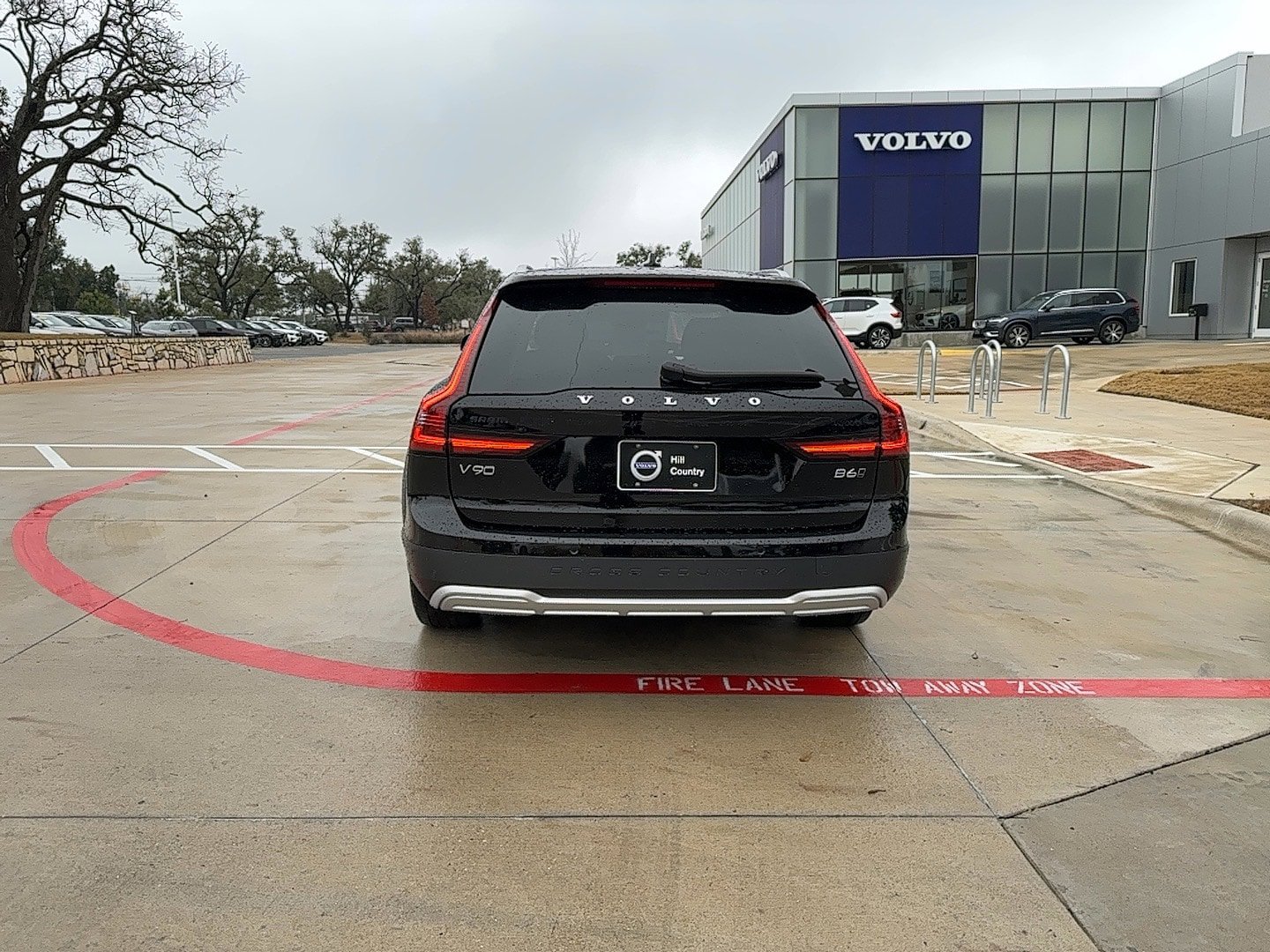 Certified 2023 Volvo V90 B6 Cross Country Plus AWD/4WD image 5