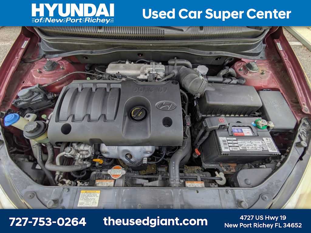 Used 2009 Hyundai Accent GLS w/ Premium Pkg 6 FWD image 12