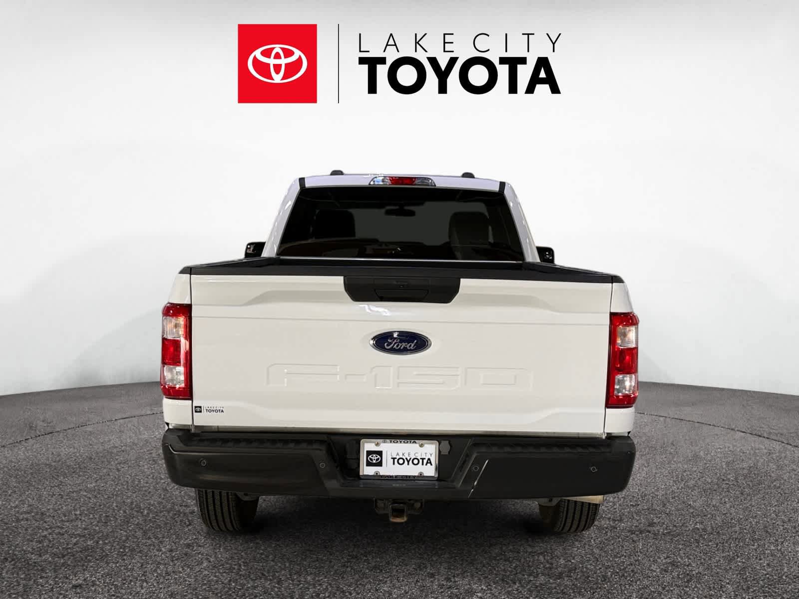Used 2023 Ford F150 XL w/ Trailer Tow Package image 7