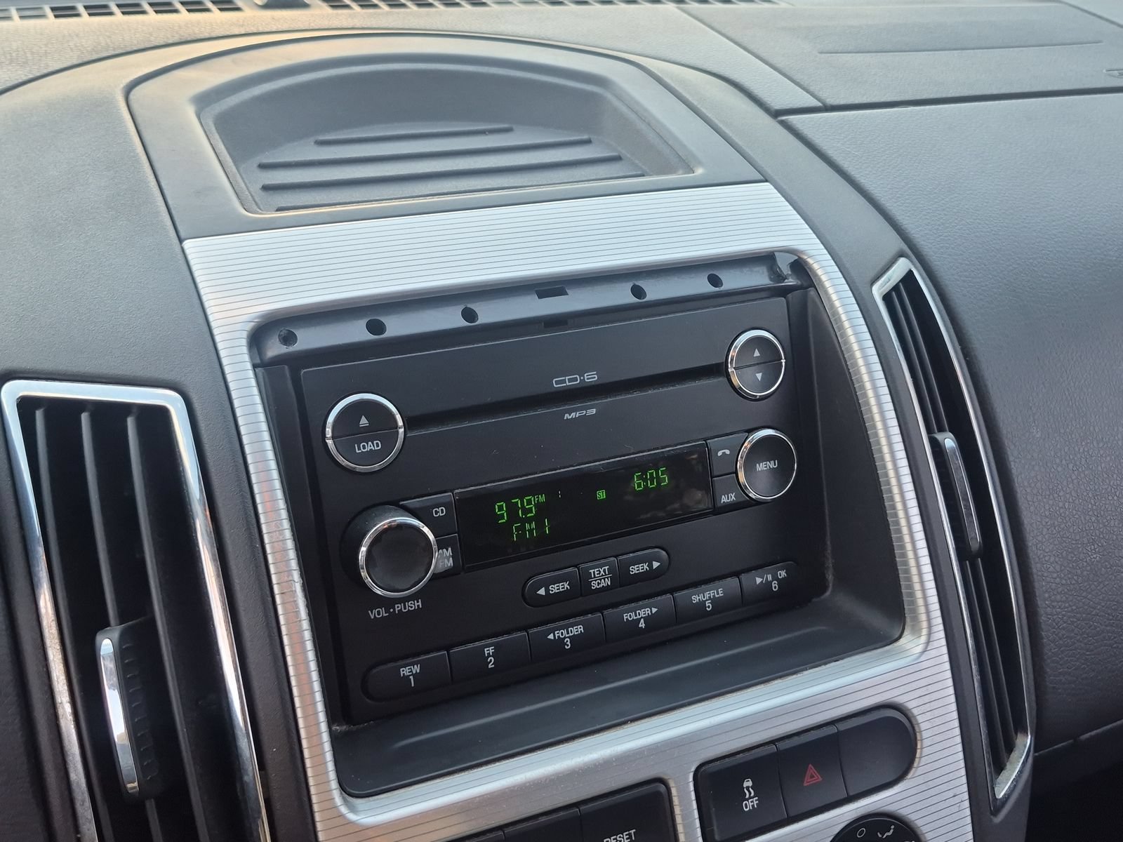 Used 2010 Ford Edge SEL FWD image 22