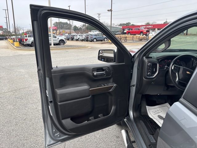 Used 2022 Chevrolet Silverado 1500 LT image 12