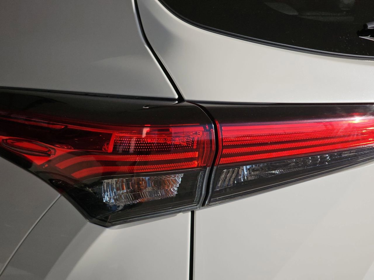 Used 2021 Toyota Highlander Limited image 41