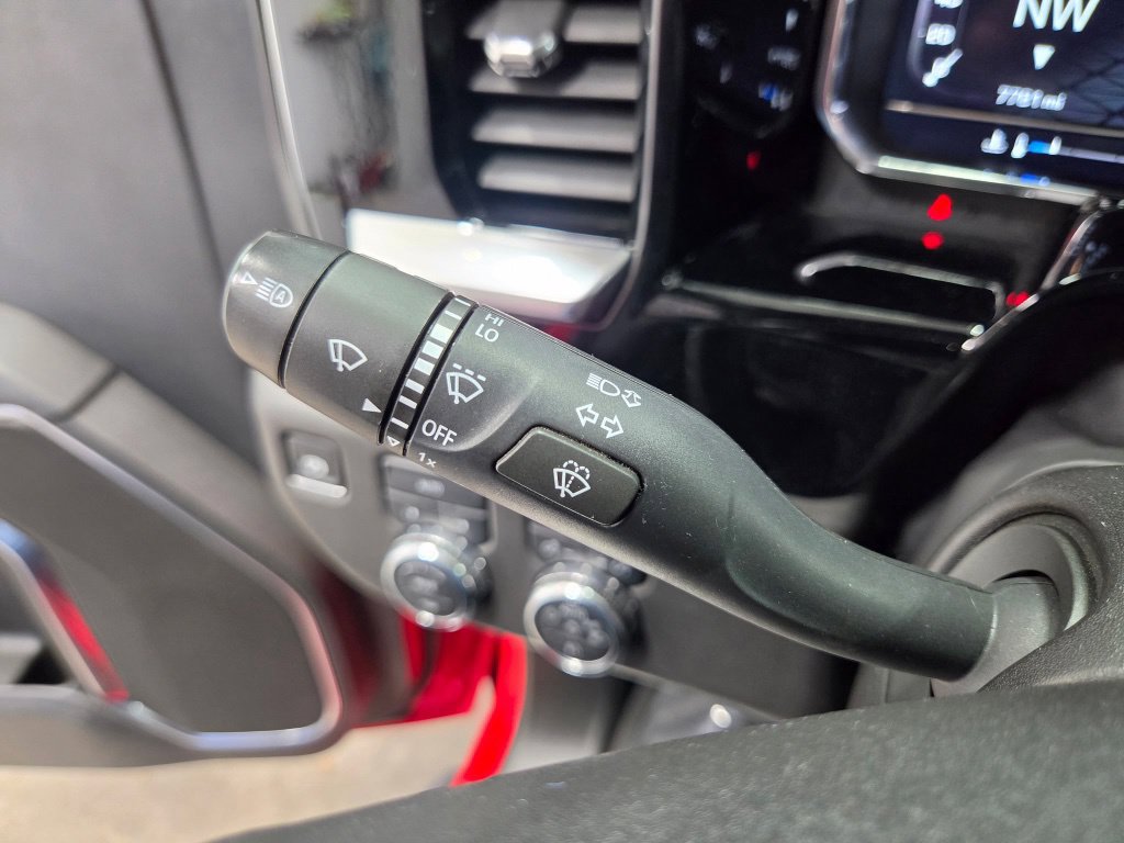Used 2024 GMC Sierra 1500 Elevation AWD/4WD image 35