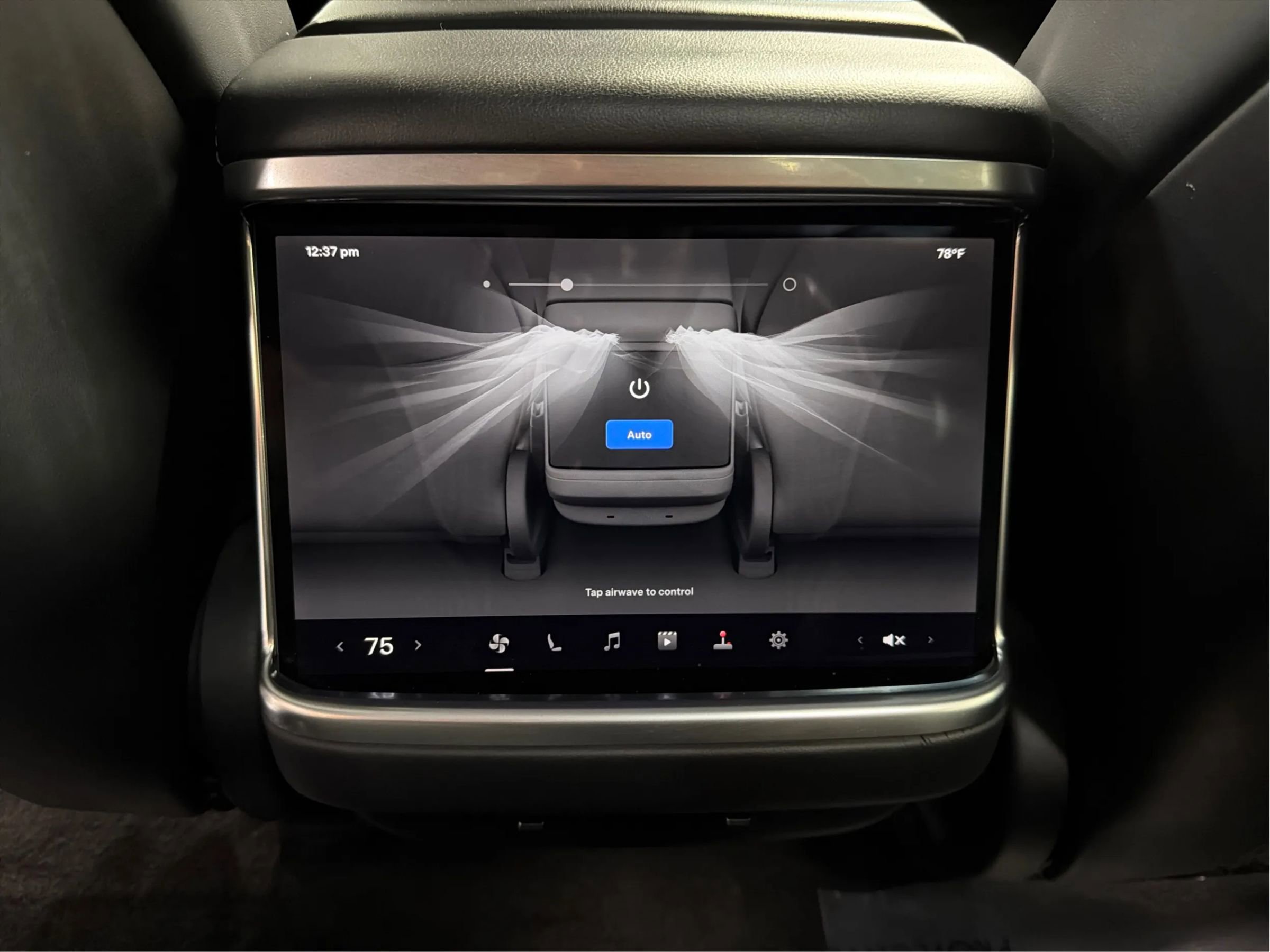 Used 2023 Tesla Model S Standard Range image 17