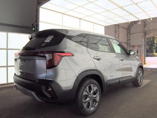 Used 2024 Kia Seltos LX AWD/4WD image 4