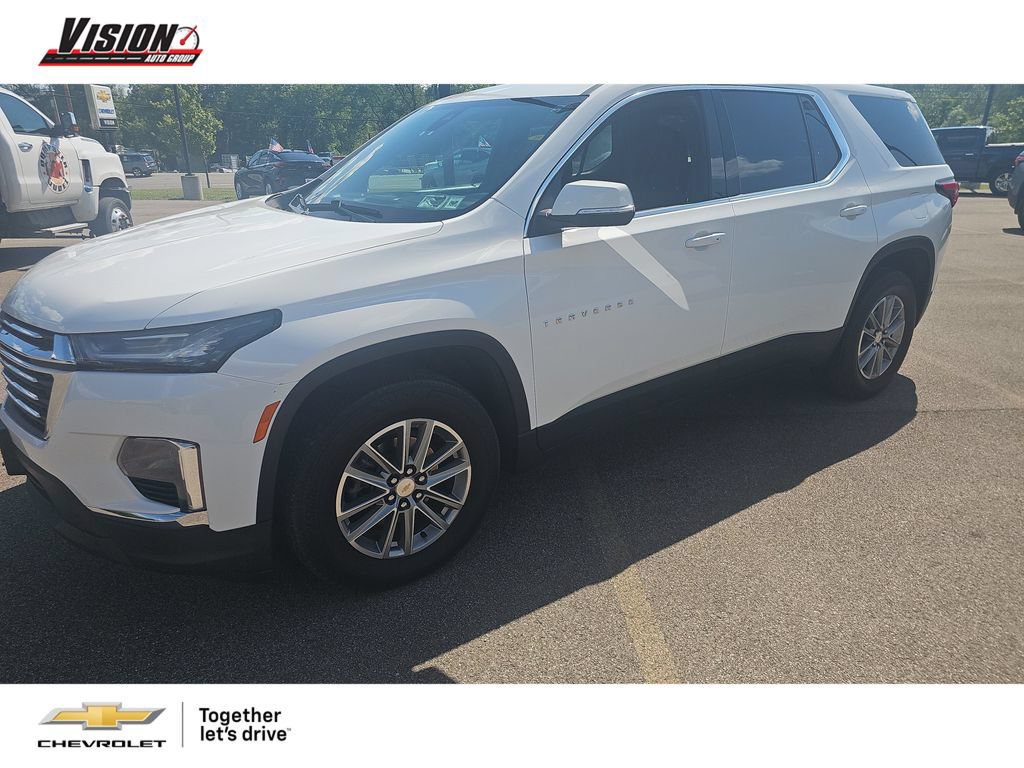 New 2023 Chevrolet Traverse LT w/ LPO, Floor Liner Package AWD/4WD image 1