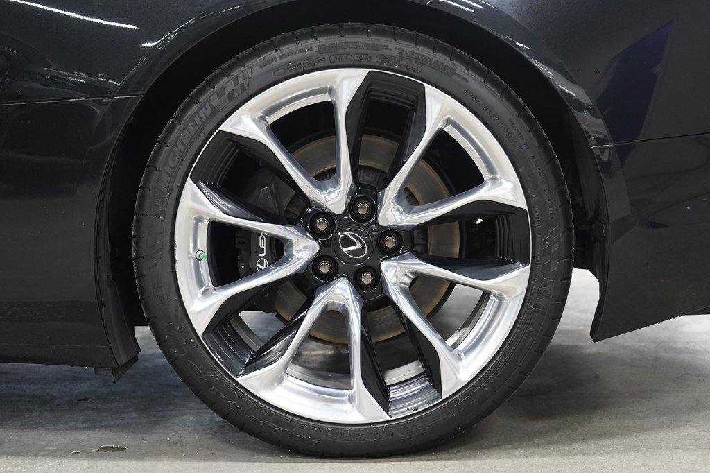Used 2019 Lexus LC 500 Coupe w/ Sport Package RWD image 29