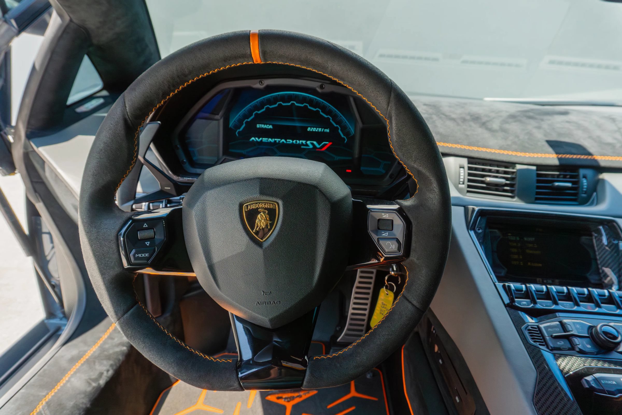 Used 2019 Lamborghini Aventador SVJ AWD/4WD image 62