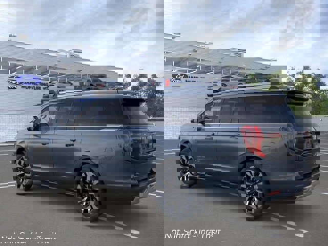 New 2025 Ford Expedition Max Platinum w/ Driver's Package image 28