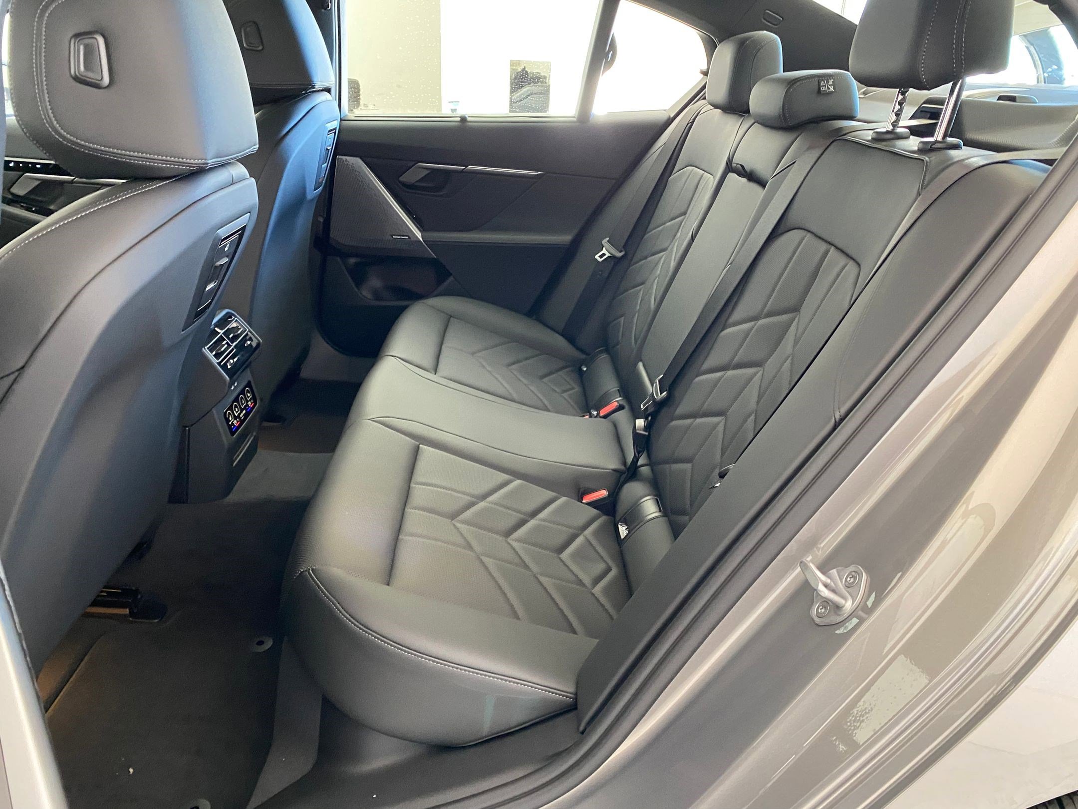 New 2026 BMW 530i xDrive w/ Premium Package image 13