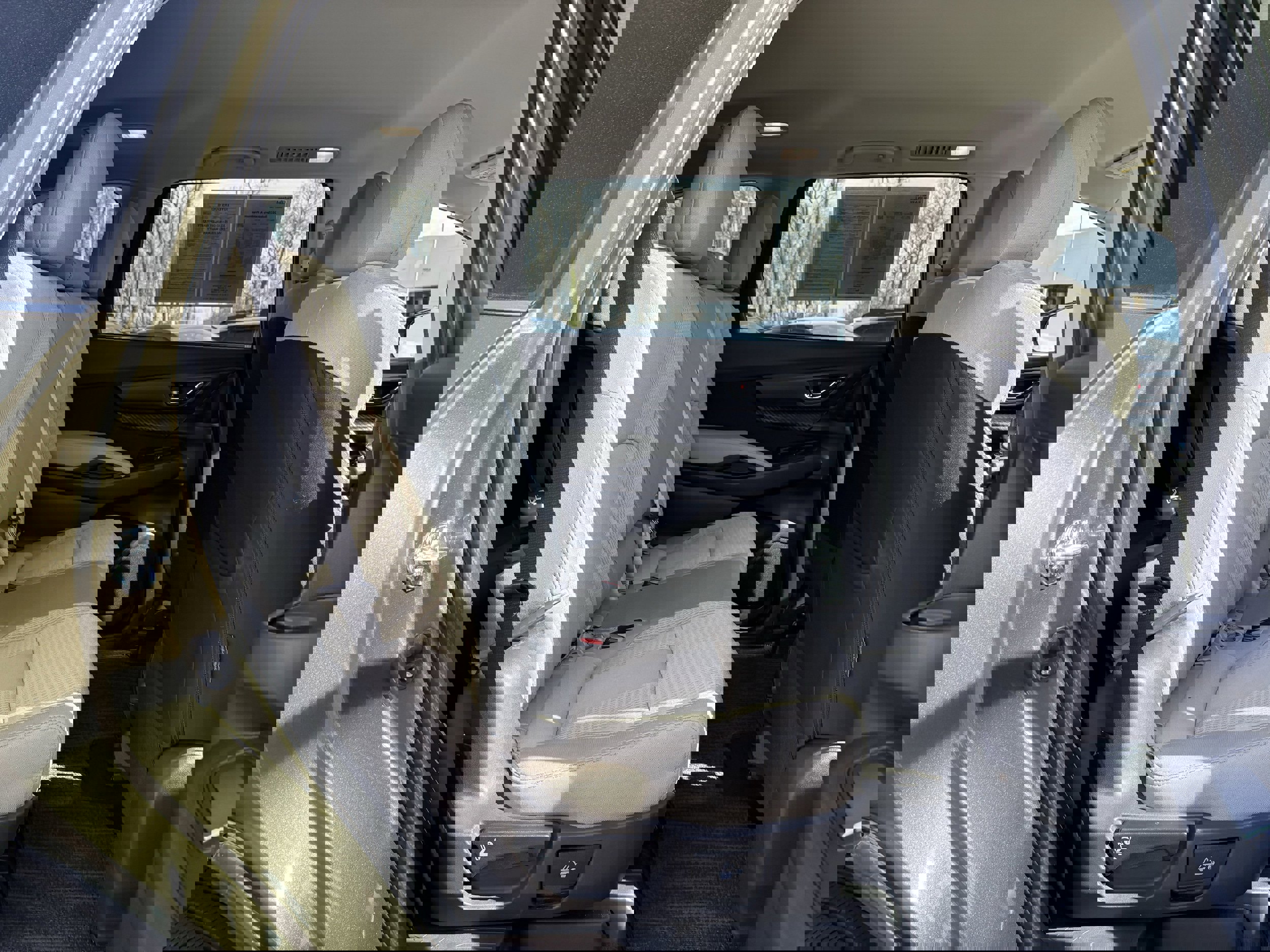 Used 2025 Subaru Ascent Premium image 29