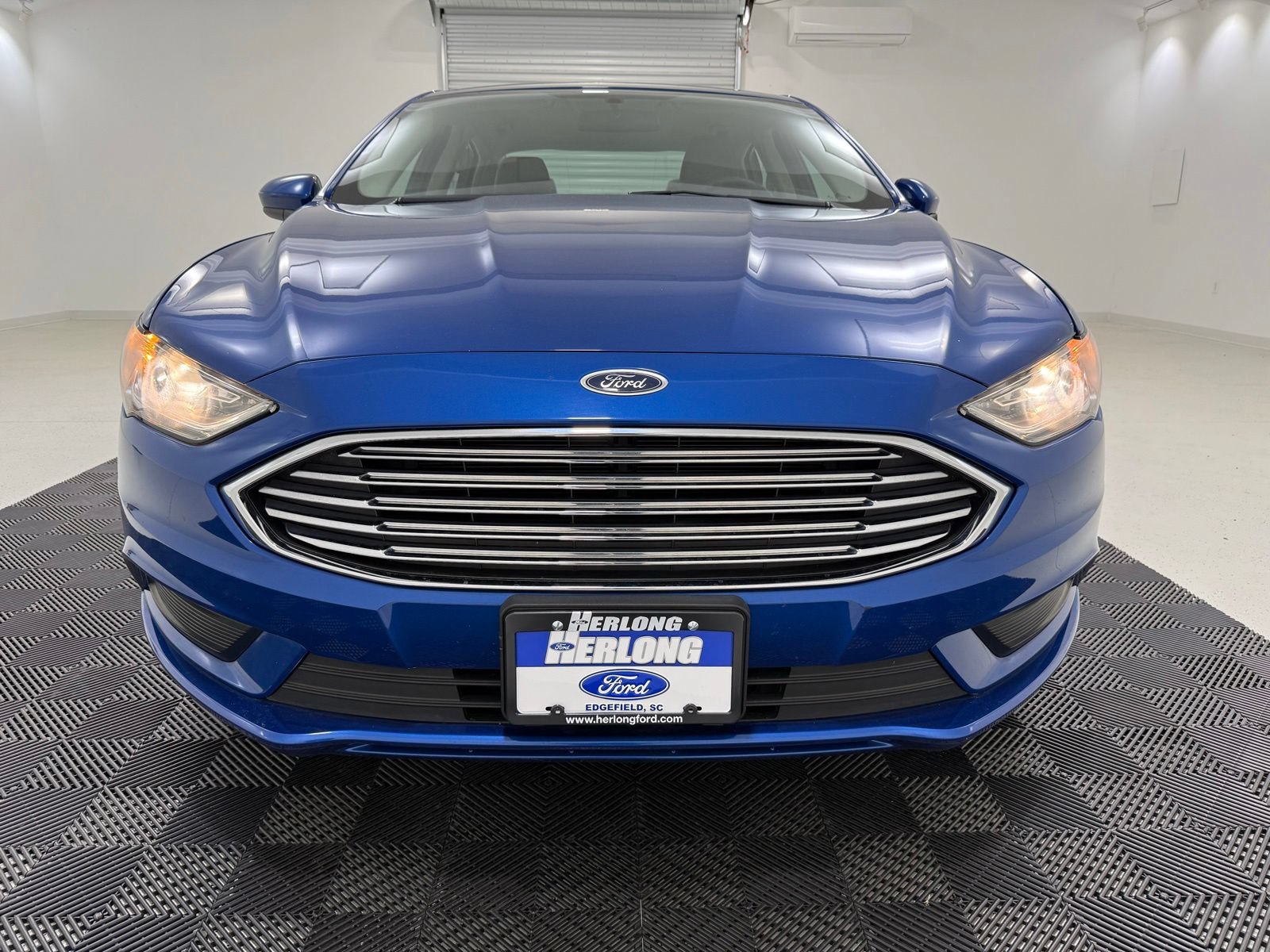 Used 2018 Ford Fusion S FWD image 2