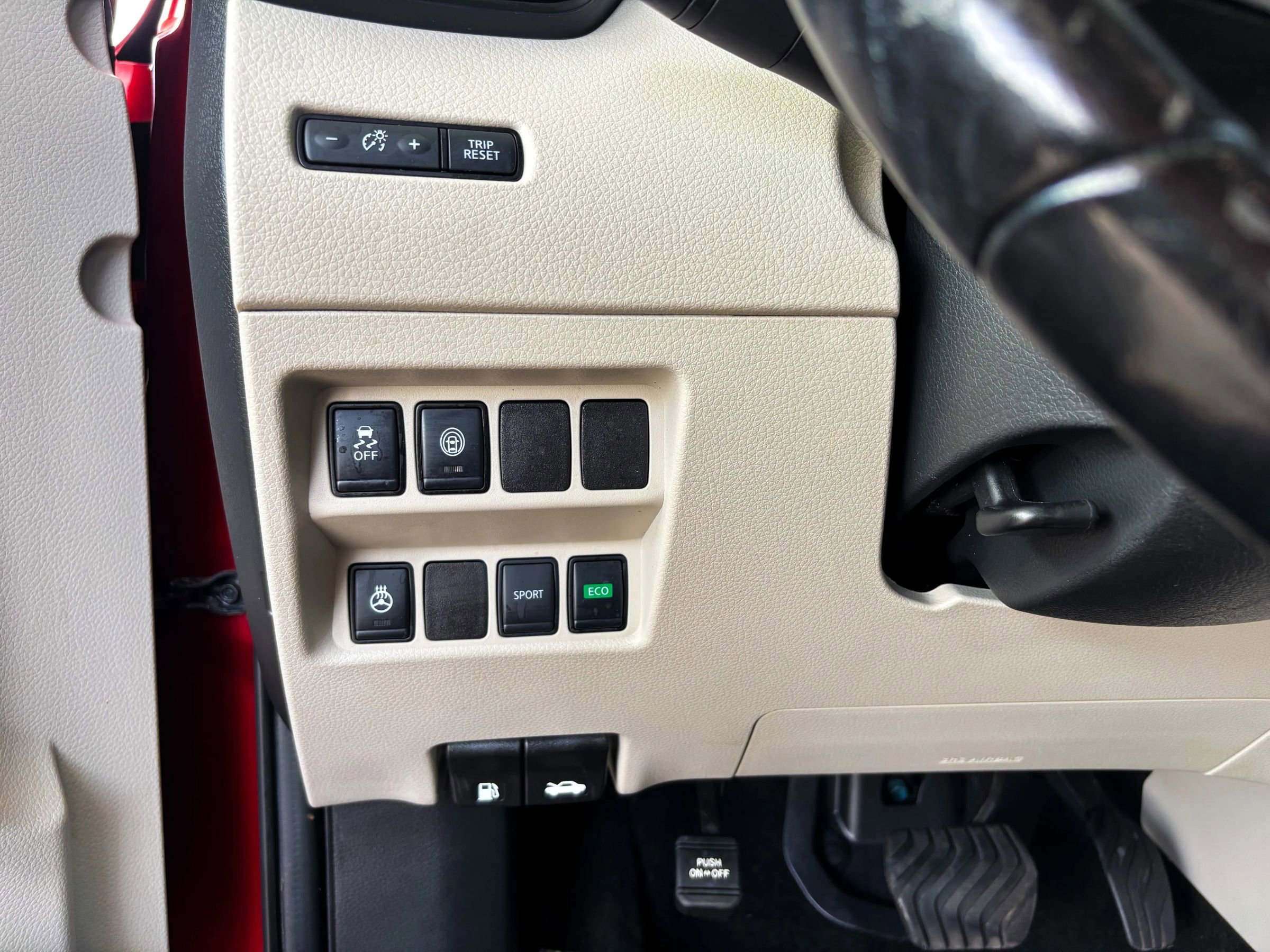 Used 2020 Nissan Rogue Sport SV w/ All-Weather Package FWD image 26