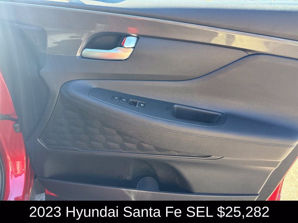 Used 2023 Hyundai Santa Fe SEL FWD image 18