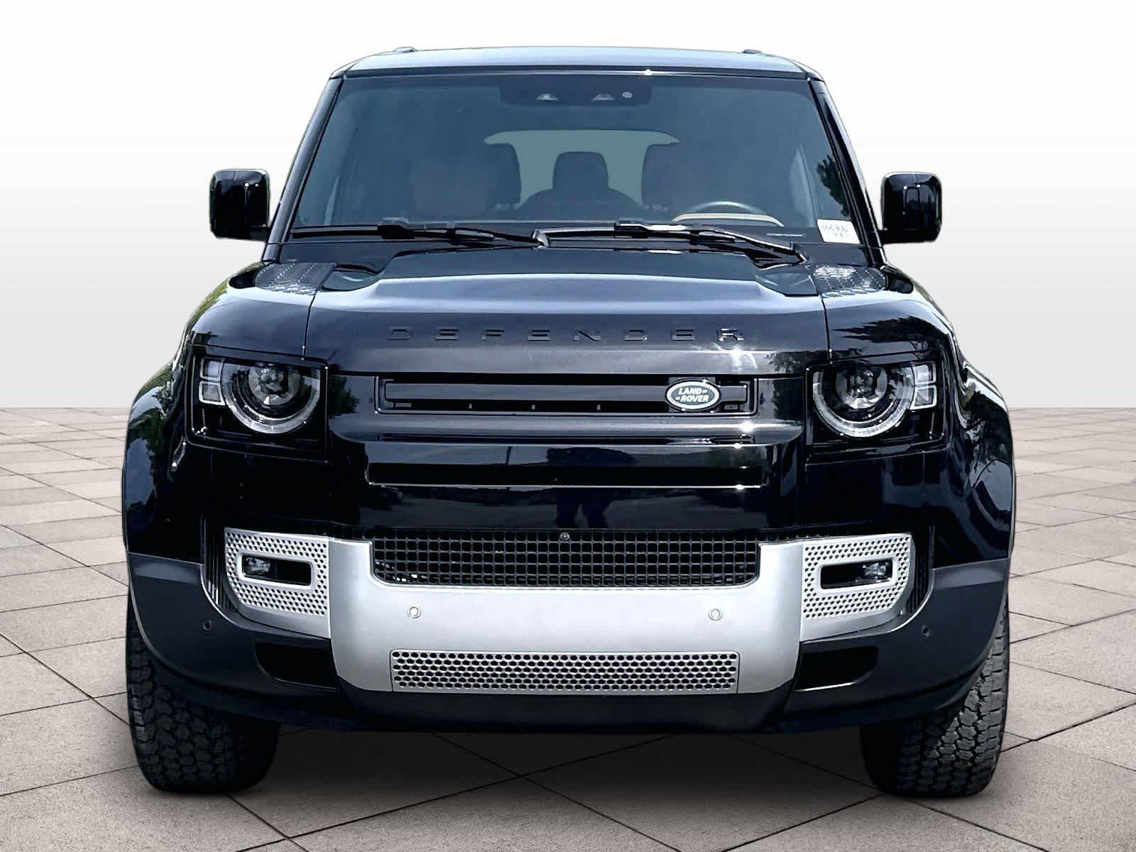 Used 2025 Land Rover Defender 130 S AWD/4WD image 3
