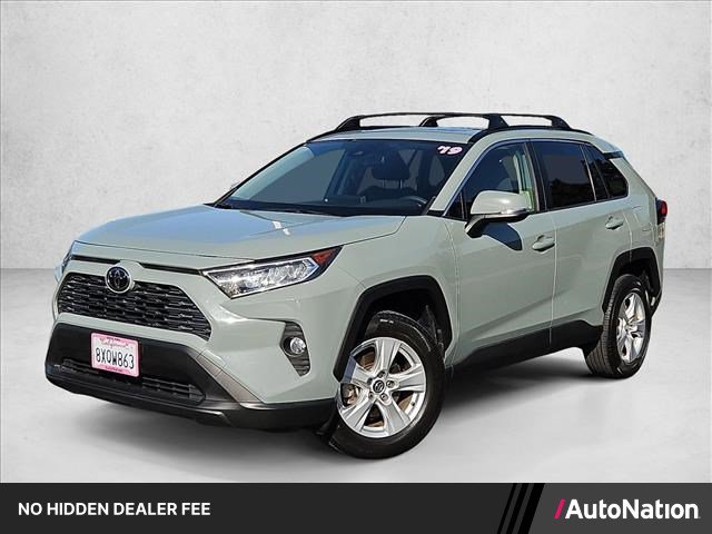 Used 2019 Toyota RAV4 XLE w/ Convenience Package FWD image 1
