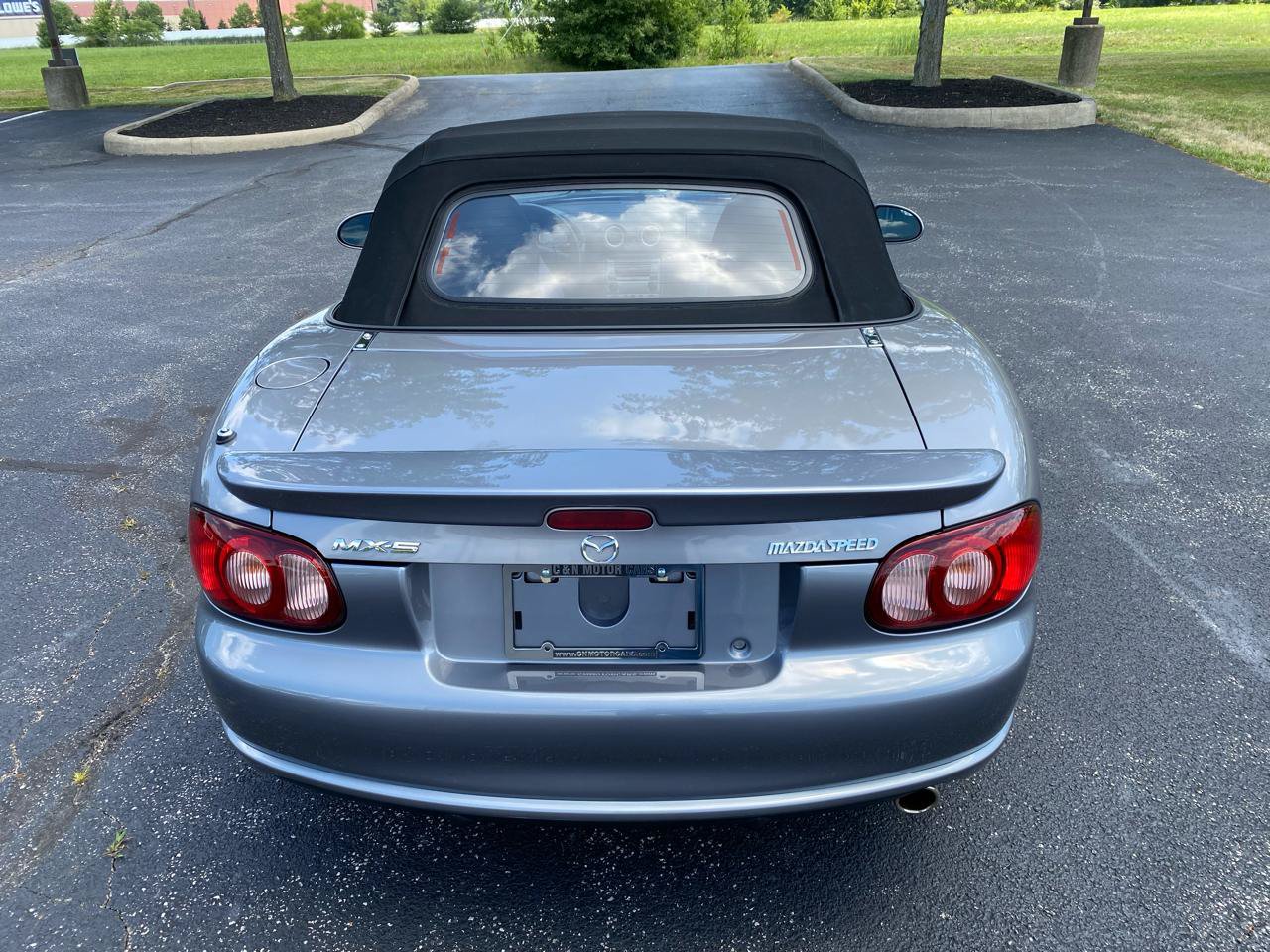 Used 2004 MAZDA MX-5 Miata MAZDASPEED w/ Grand Touring Pkg RWD image 12