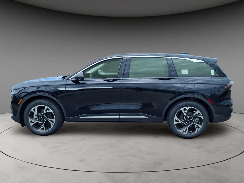 New 2026 Lincoln Nautilus Premier AWD/4WD image 2