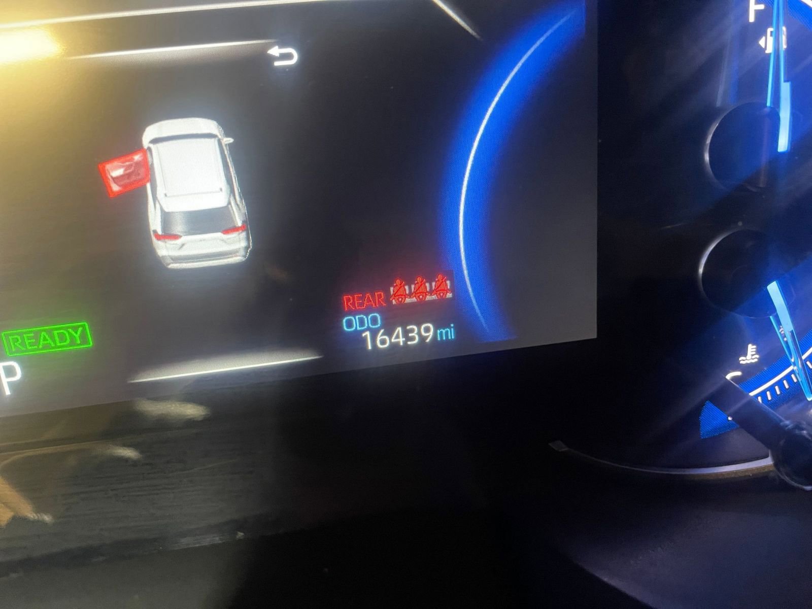 Used 2025 Toyota RAV4 LE image 40