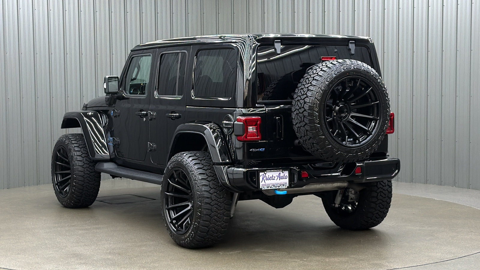 Used 2024 Jeep Wrangler High Altitude AWD/4WD image 3