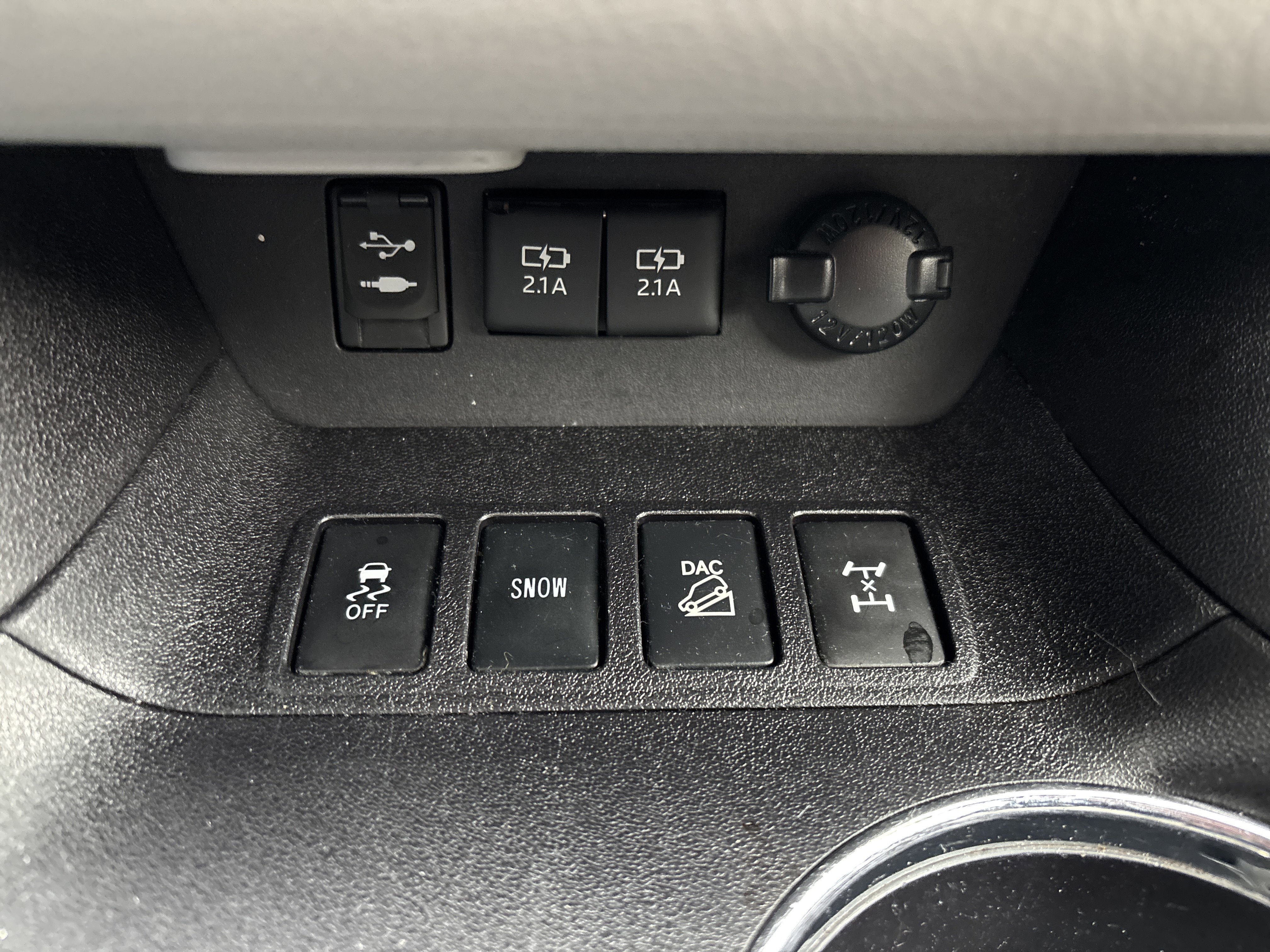 Used 2018 Toyota Highlander XLE image 33