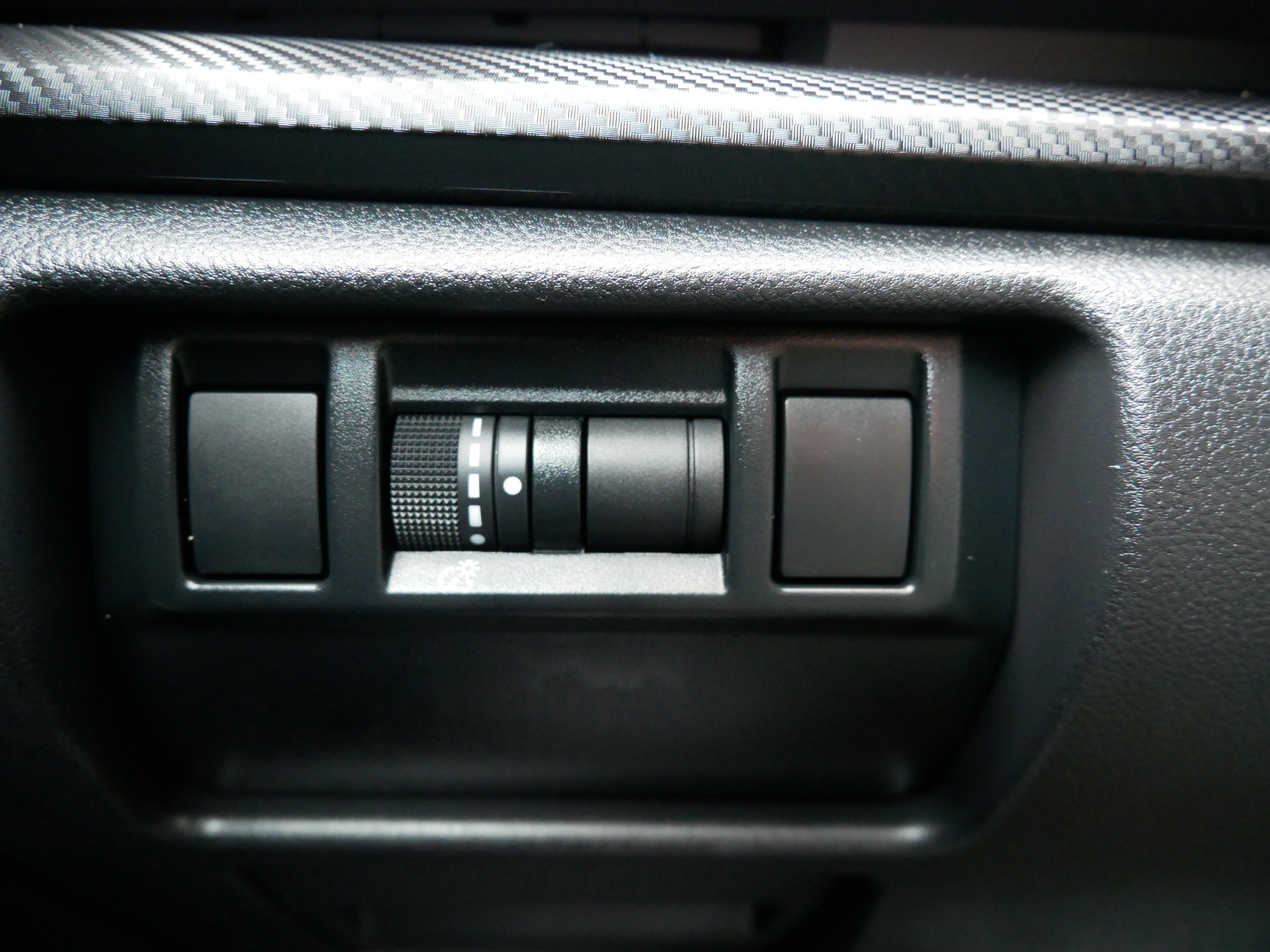 Certified 2025 Subaru Crosstrek 2.0i Premium image 26