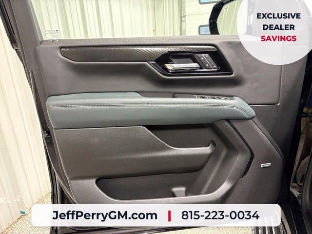 New 2026 GMC Yukon AT4 w/ AT4 Premium Plus Package AWD/4WD image 8
