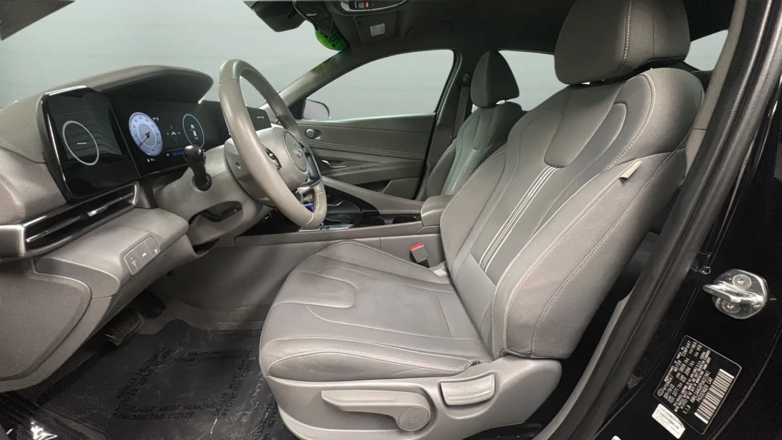 Used 2023 Hyundai Elantra SEL w/ Convenience Package FWD image 21